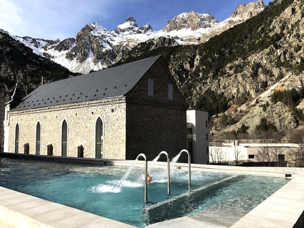 Gran Hotel - Balneario De Panticosa Exterior photo
