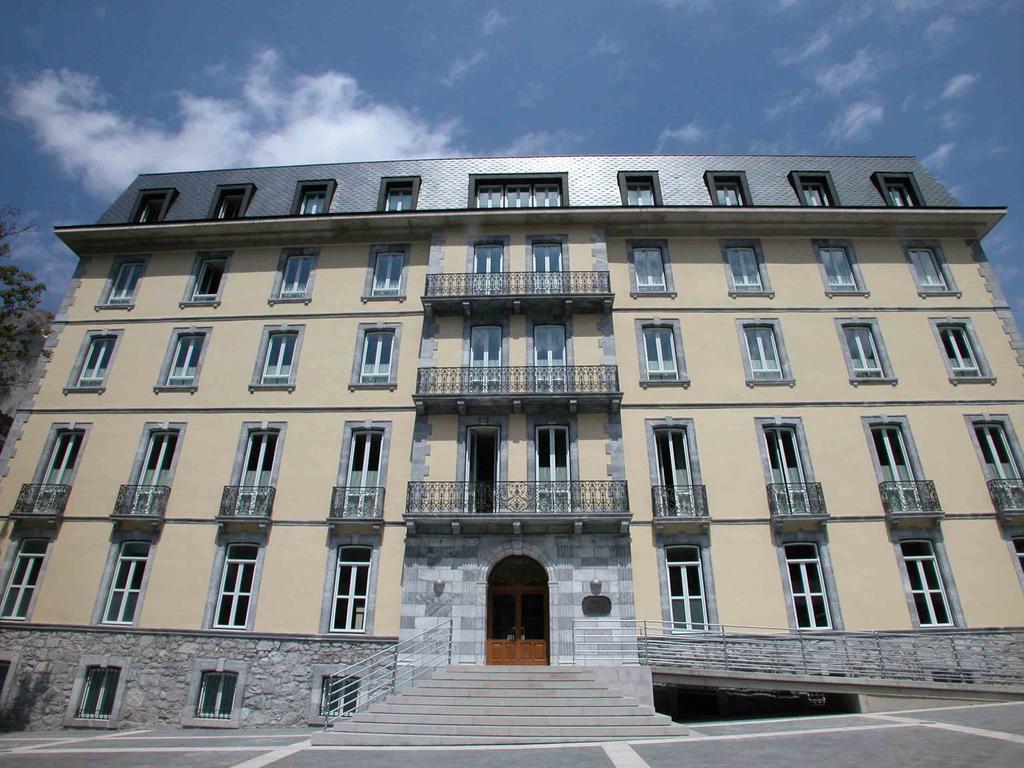 Gran Hotel - Balneario De Panticosa Exterior photo